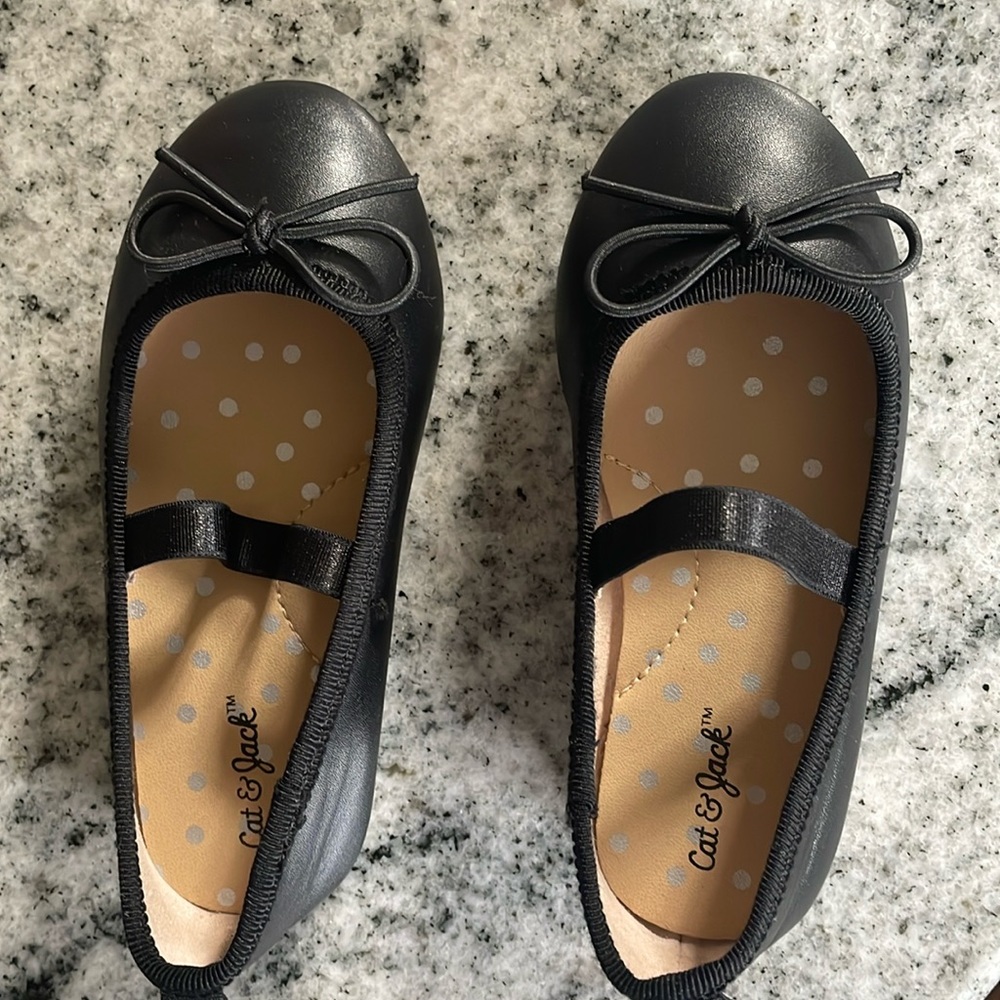 Toddler girl cute and comfortable dress or casual shoes